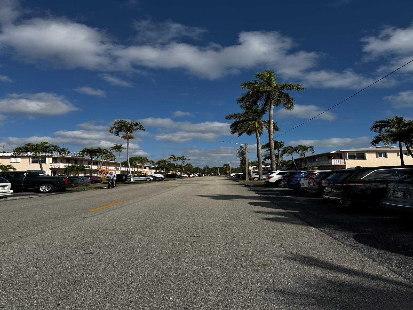 Residential, Hallandale Beach, Florida image 13