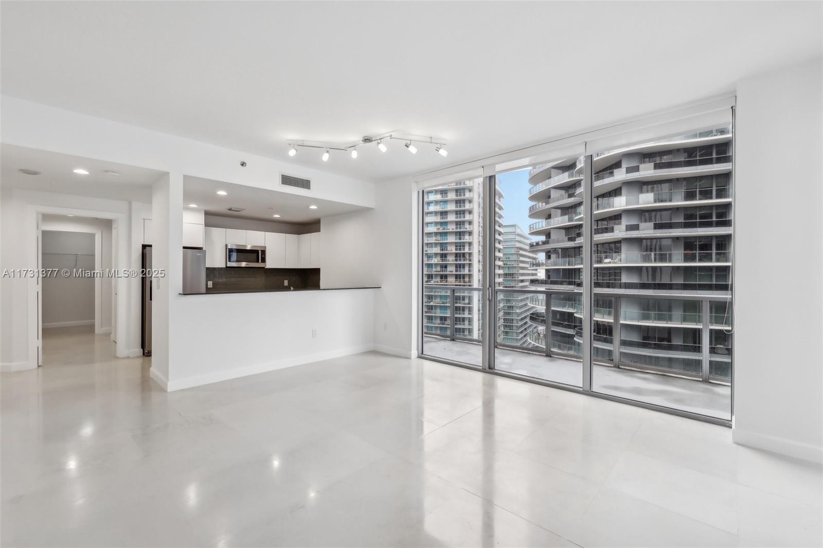 1050 Brickell Ave #3320, Miami, Florida image 2