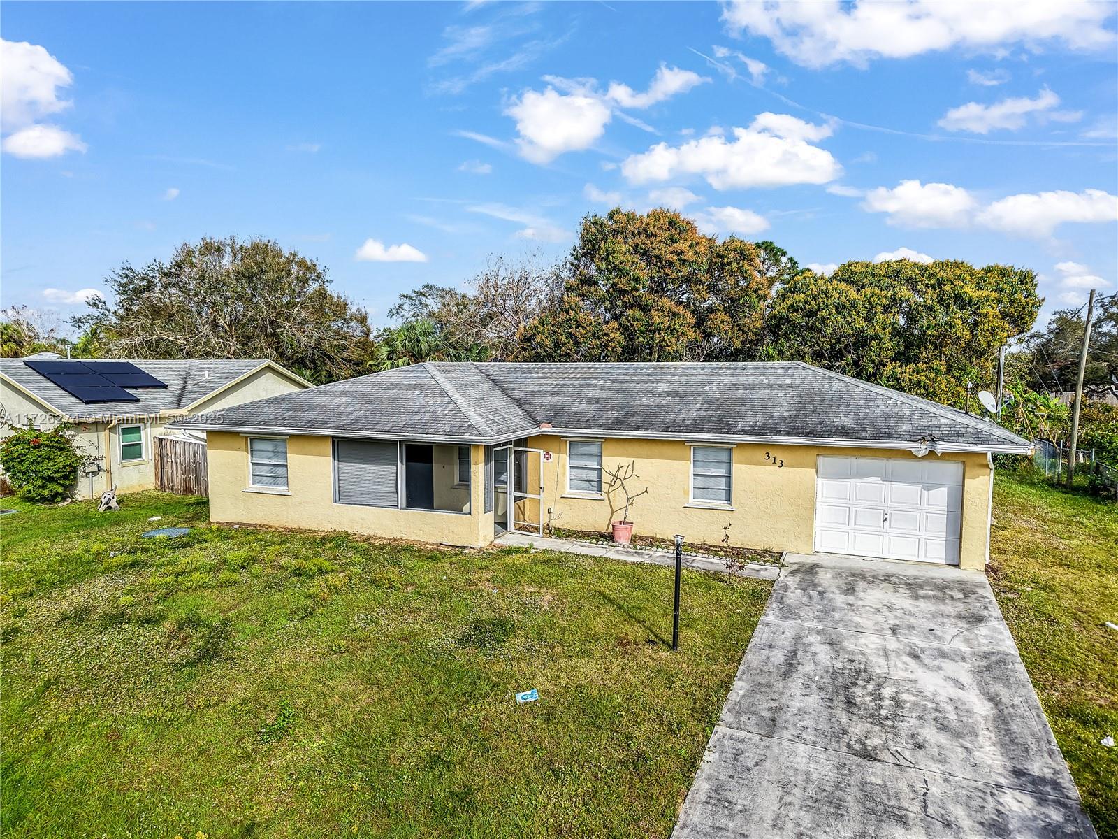 313 NW Dorchester St, Port Saint Lucie, Florida image 1