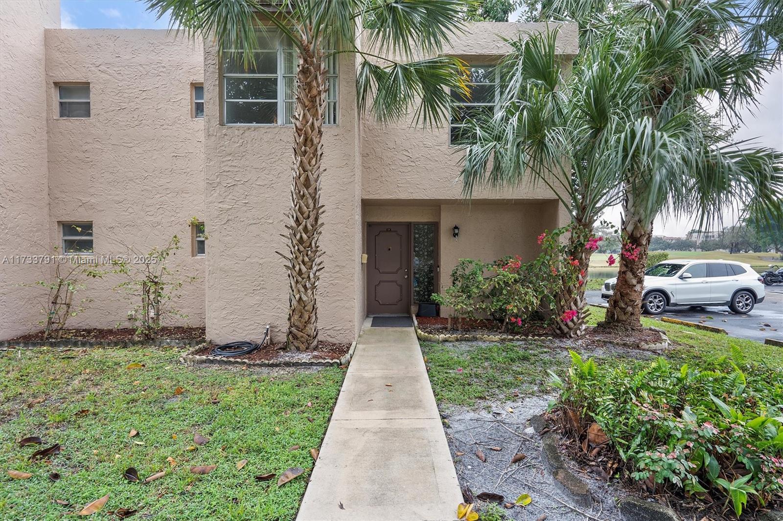 9421 Live Oak Pl #104, Davie, Florida image 1