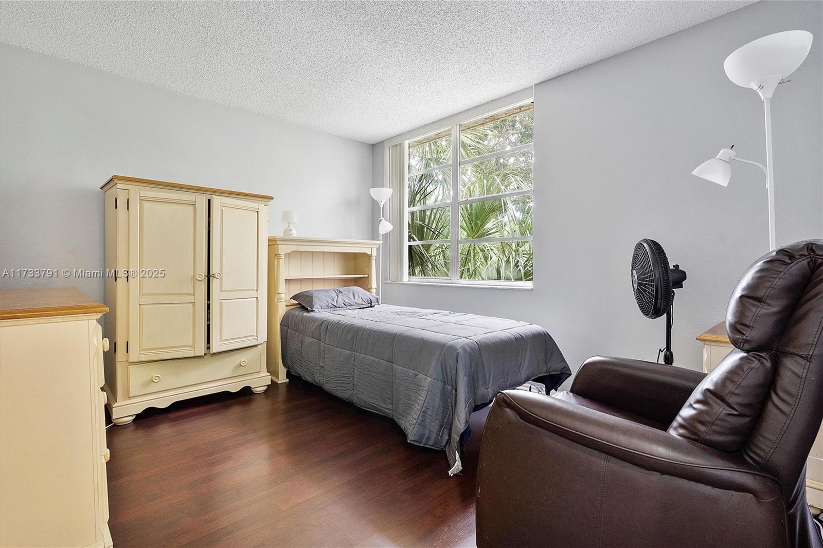 9421 Live Oak Pl #104, Davie, Florida image 9