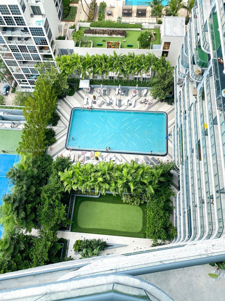 121 NE 34th St #2415, Miami FL 33137