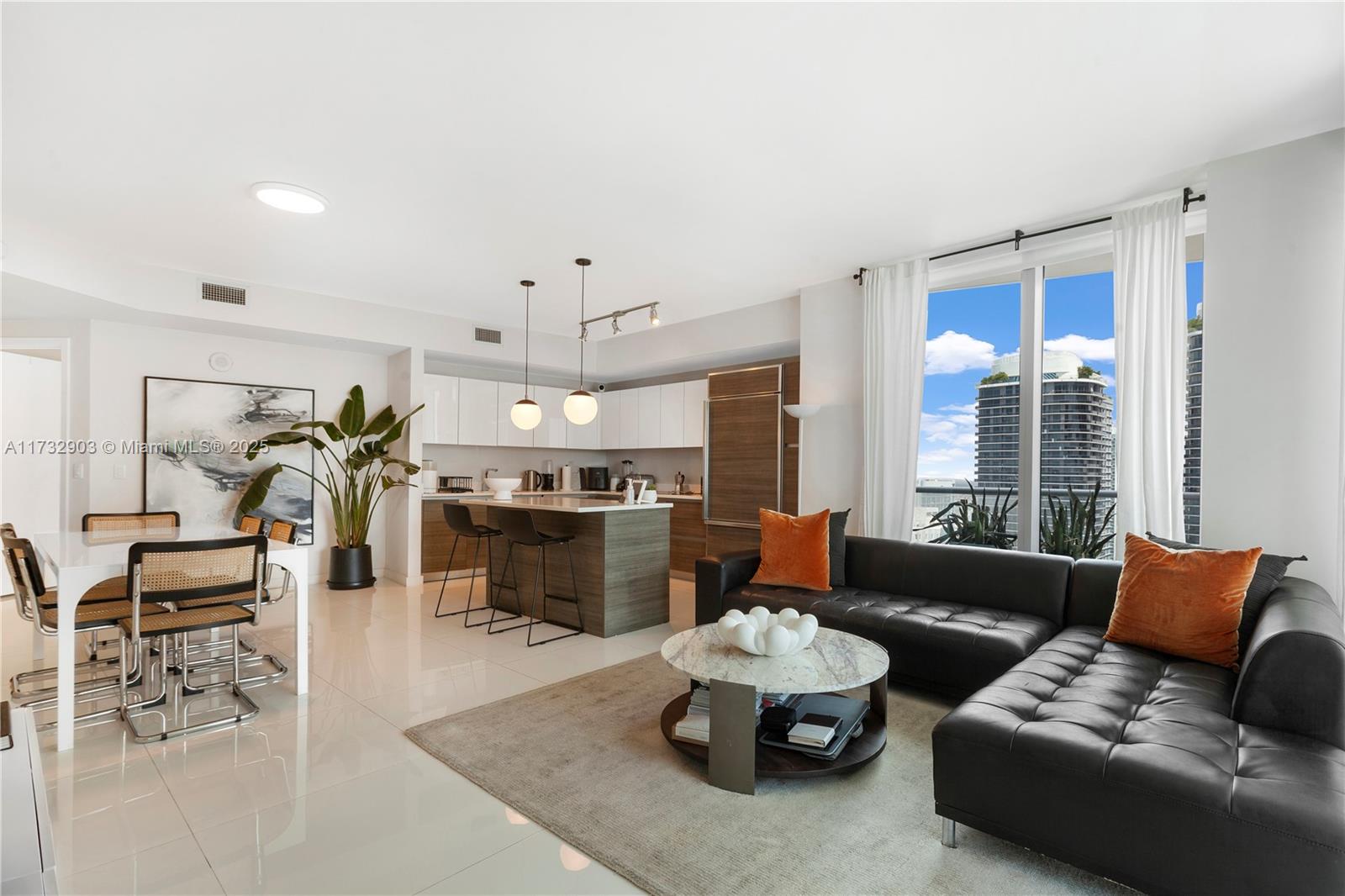 Condo for Sale in Miami, FL