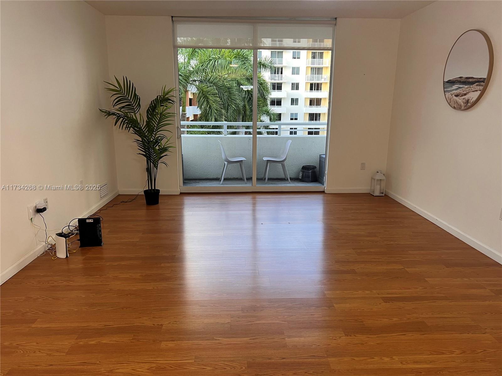 Listing Photo 28