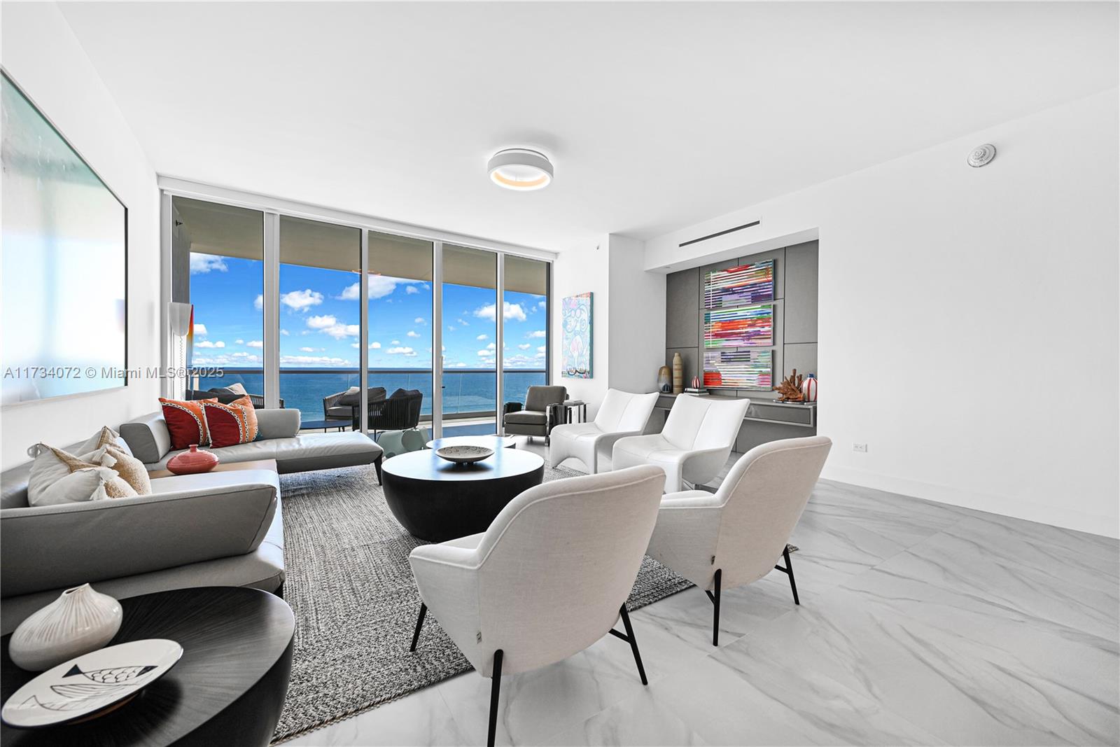 Condo for Sale in Sunny Isles Beach, FL