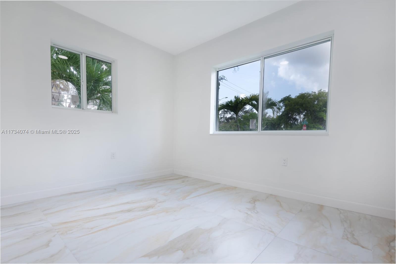 495 NE 141st St, North Miami, Florida image 13