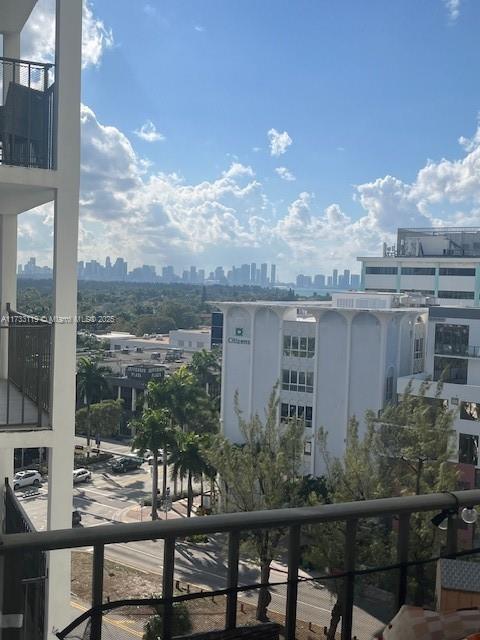 4101 Pine Tree Dr #931, Miami Beach, Florida image 2