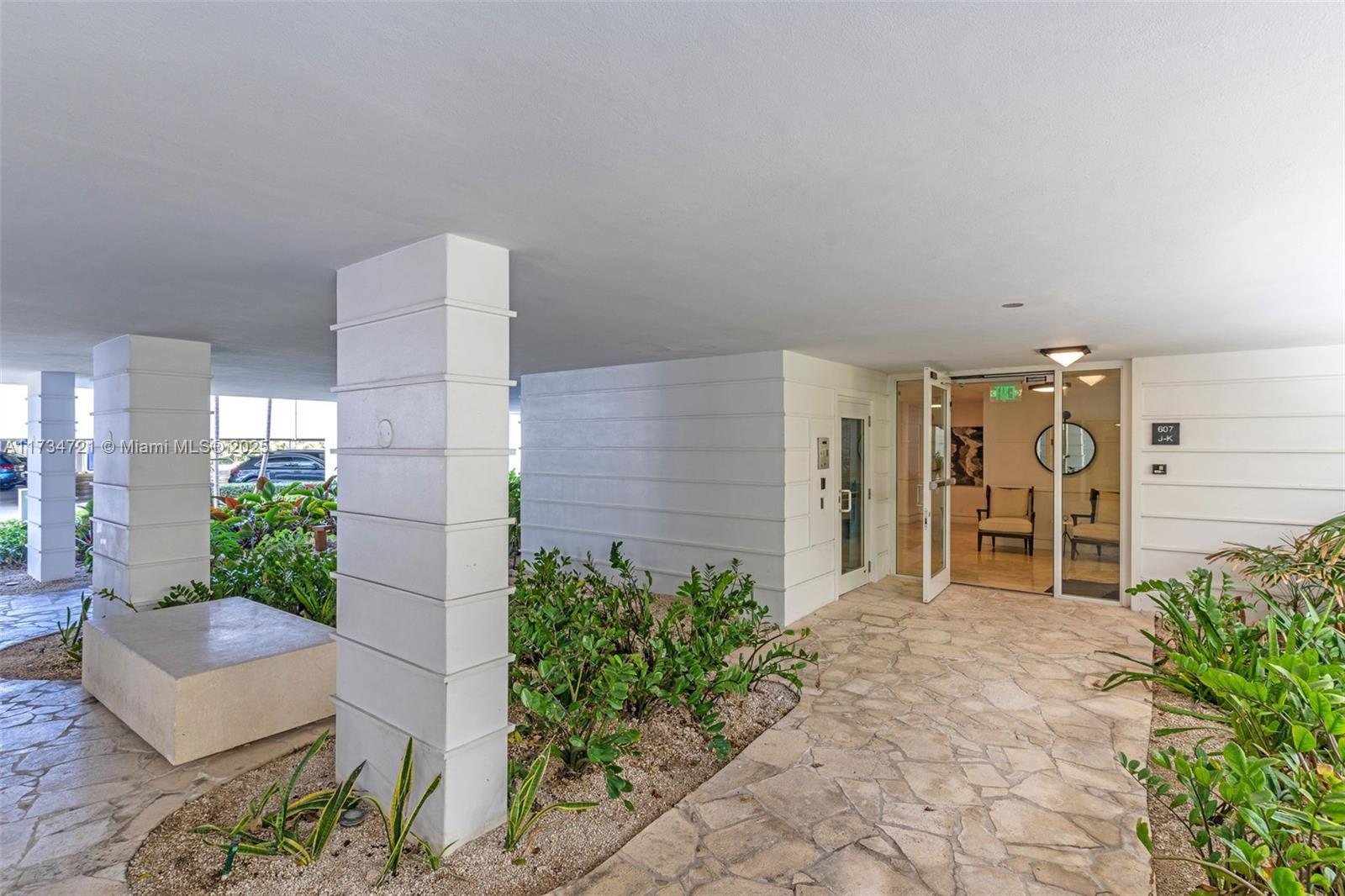 607 Ocean Dr #10J, Key Biscayne, Florida image 26