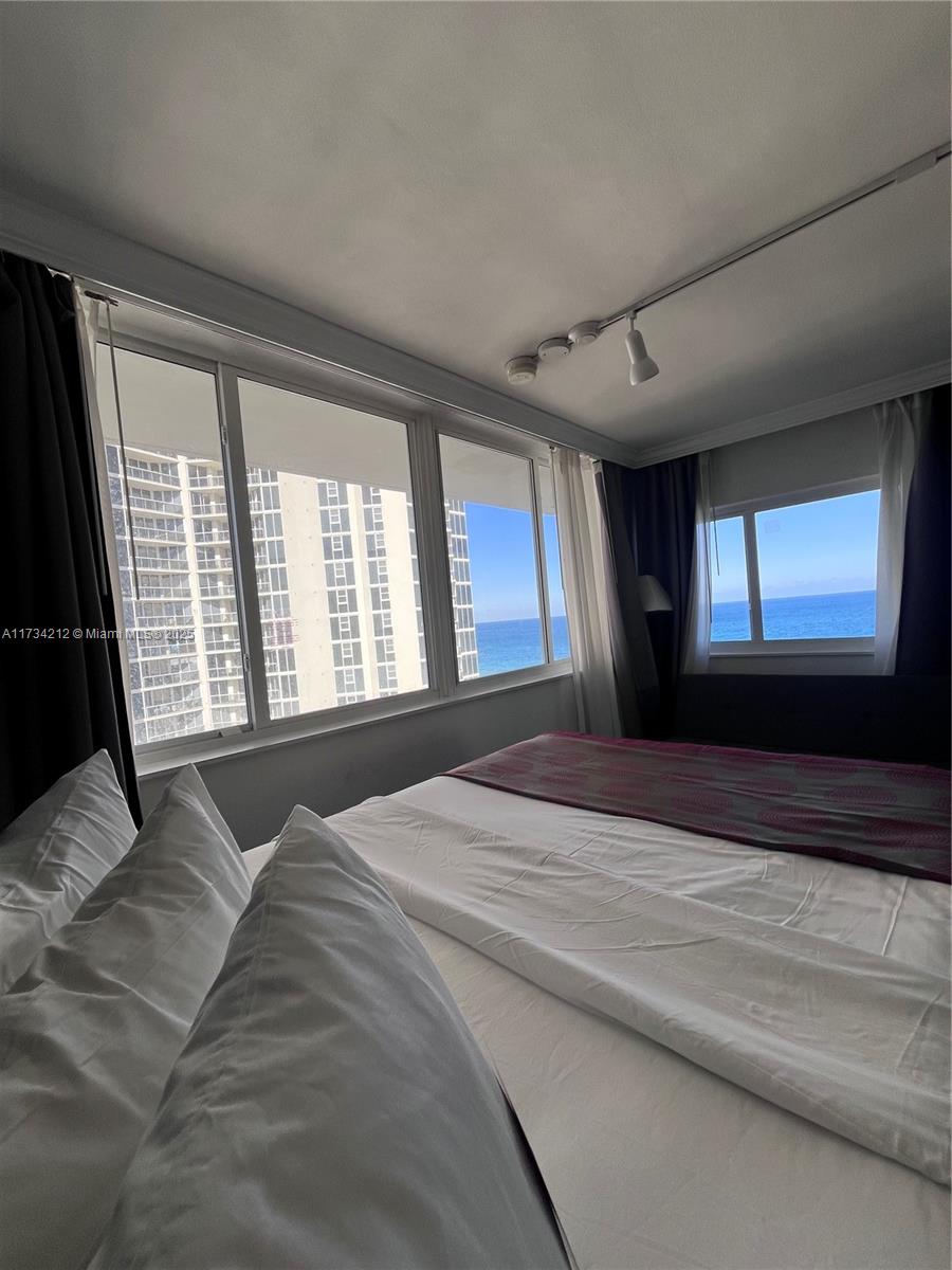 19201 Collins Ave #1126, Sunny Isles Beach, Florida image 2