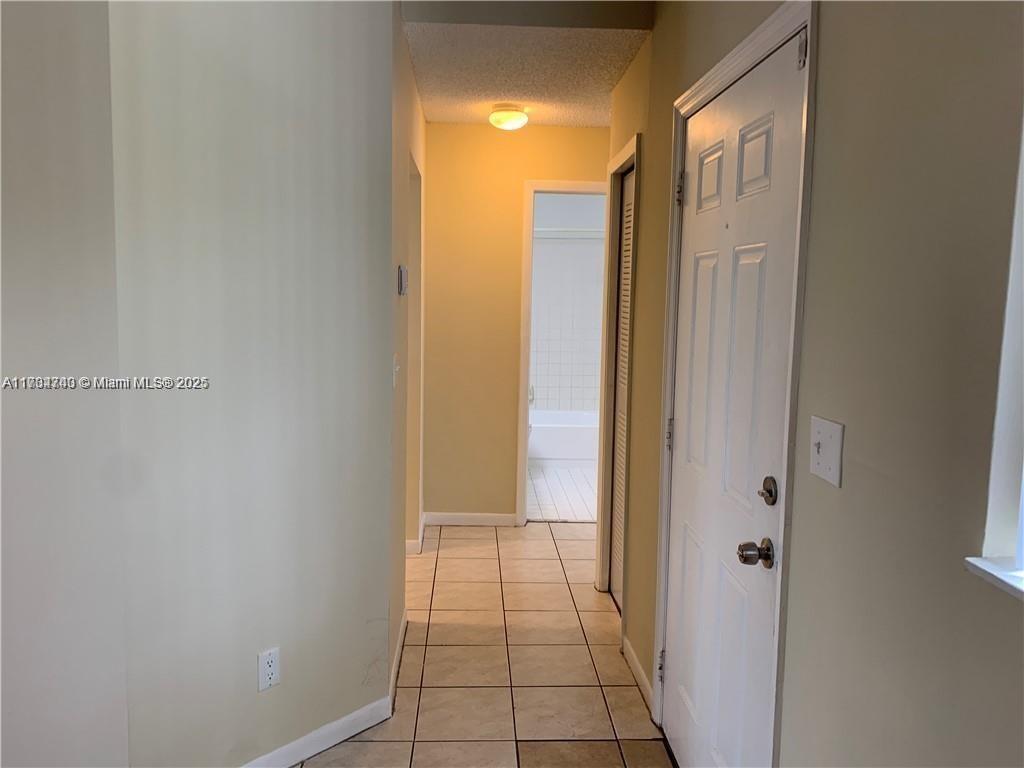 3401 NW 44th St #204, Oakland Park, Florida image 7