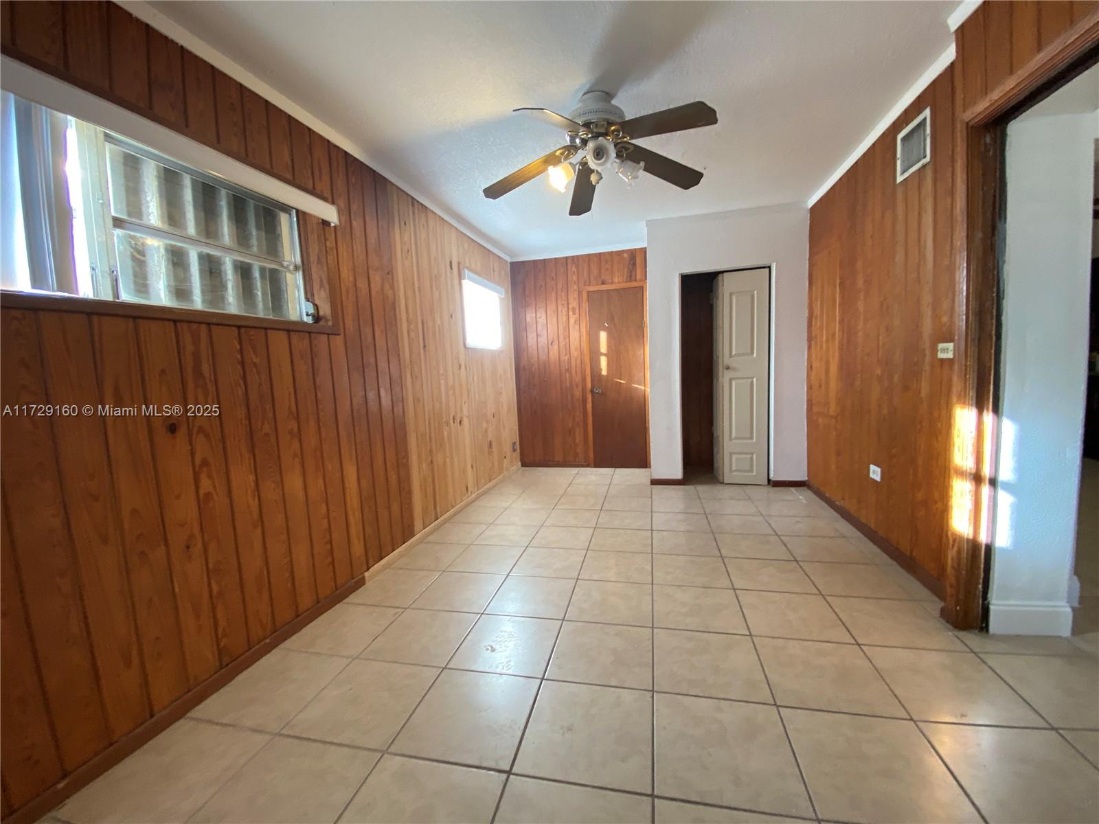 71 W 42nd St, Hialeah, Florida image 4