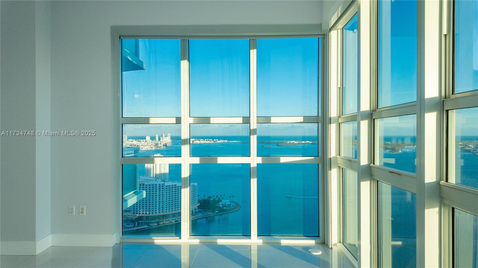 950 Brickell Bay Dr #4611, Miami, Florida image 13