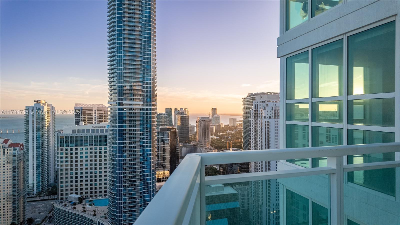 950 Brickell Bay Dr #4611, Miami, Florida image 17