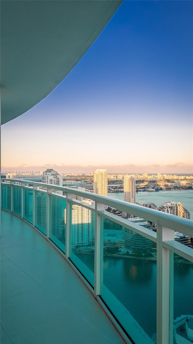 950 Brickell Bay Dr #4611, Miami, Florida image 18