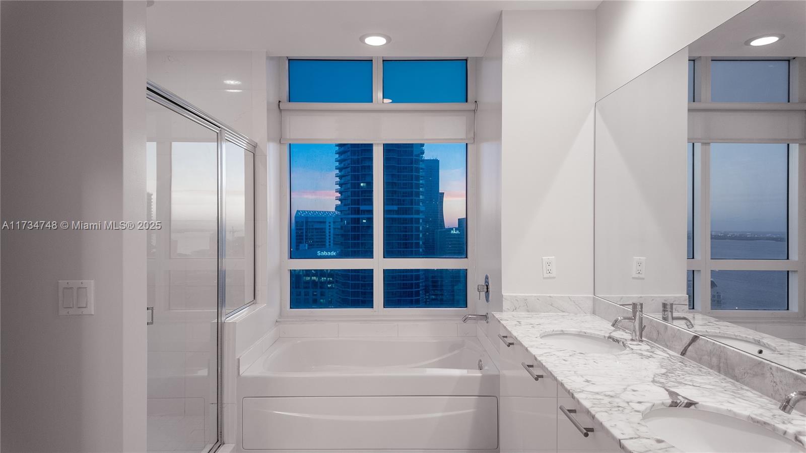 950 Brickell Bay Dr #4611, Miami, Florida image 19