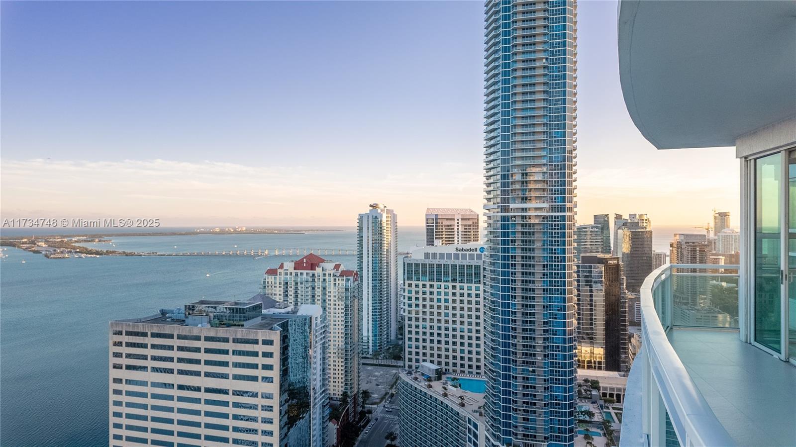 950 Brickell Bay Dr #4611, Miami, Florida image 8