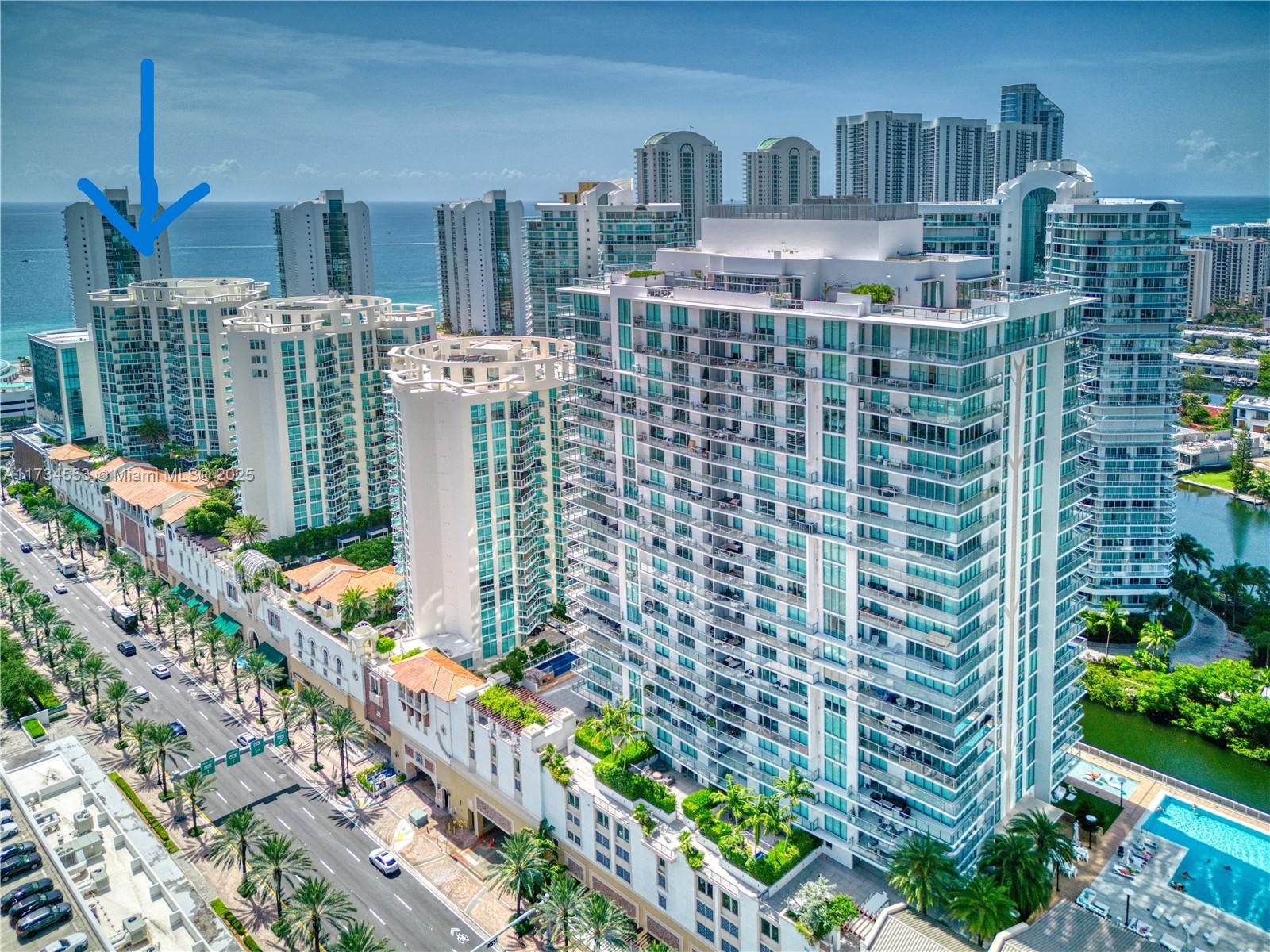 Apartamento à Venda em Sunny Isles Beach, FL