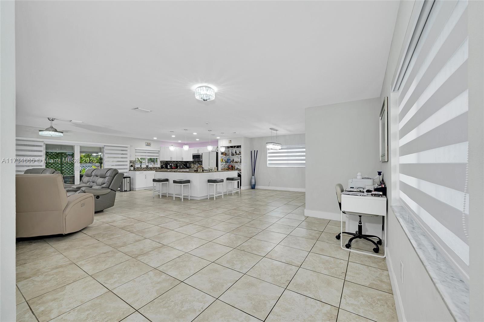 1675 S Goldeneye Ln, Homestead, Florida image 3