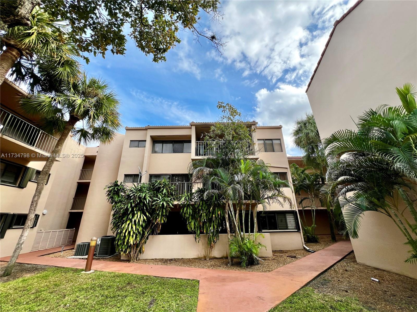 6305 Gage Pl Unit A-307, Miami Lakes, Florida 33014