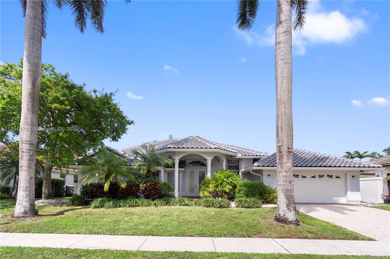 10575 E Key Dr, Boca Raton, Florida image 1