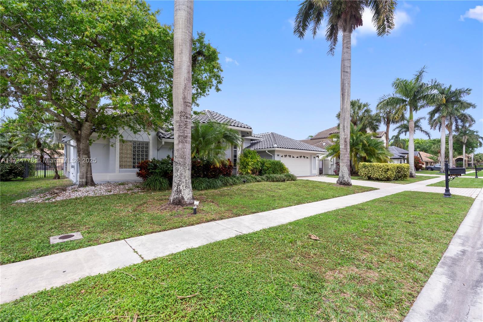 10575 E Key Dr, Boca Raton, Florida image 4