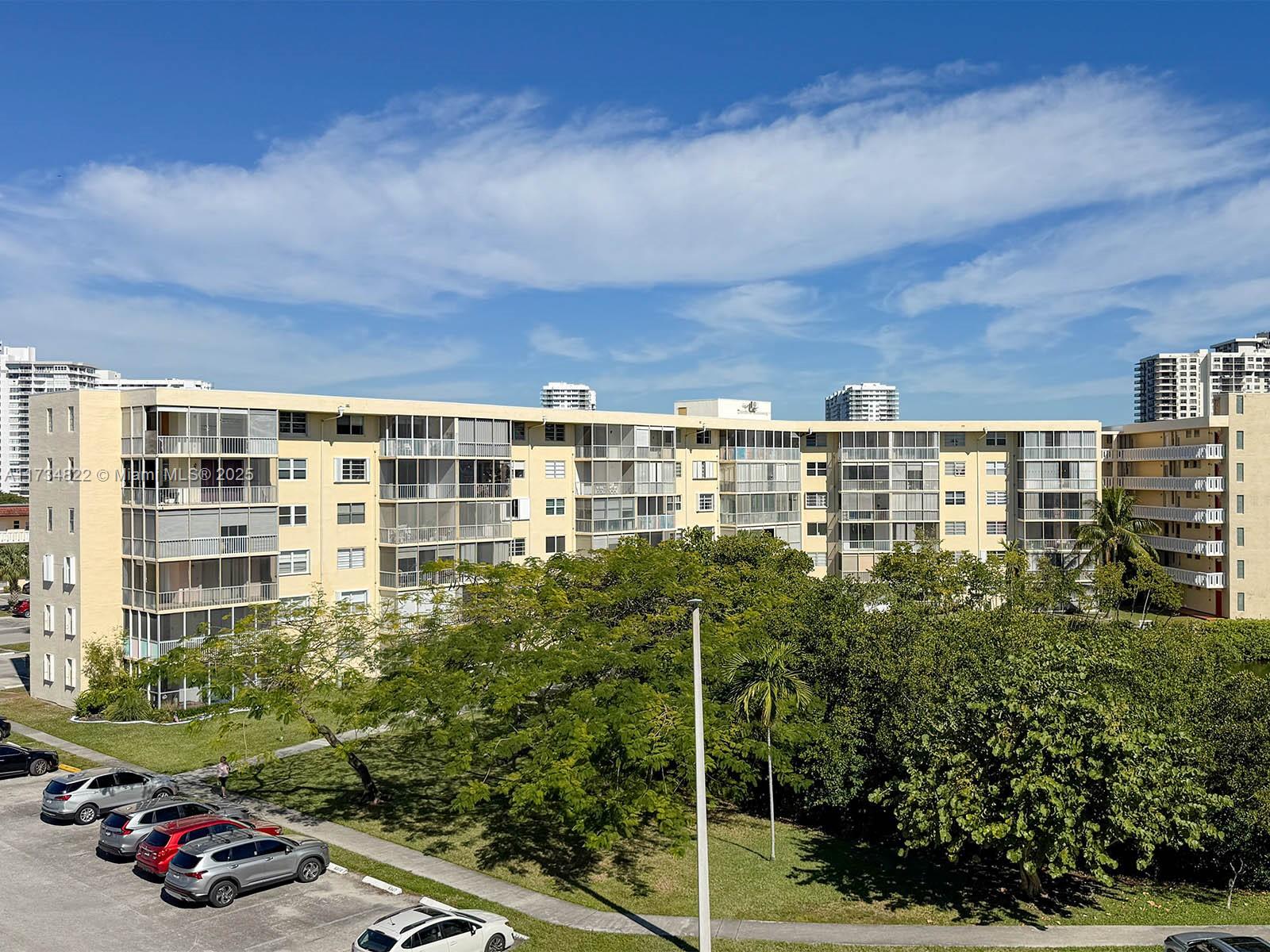 2930 Point East Dr #E109, Aventura, Florida image 33