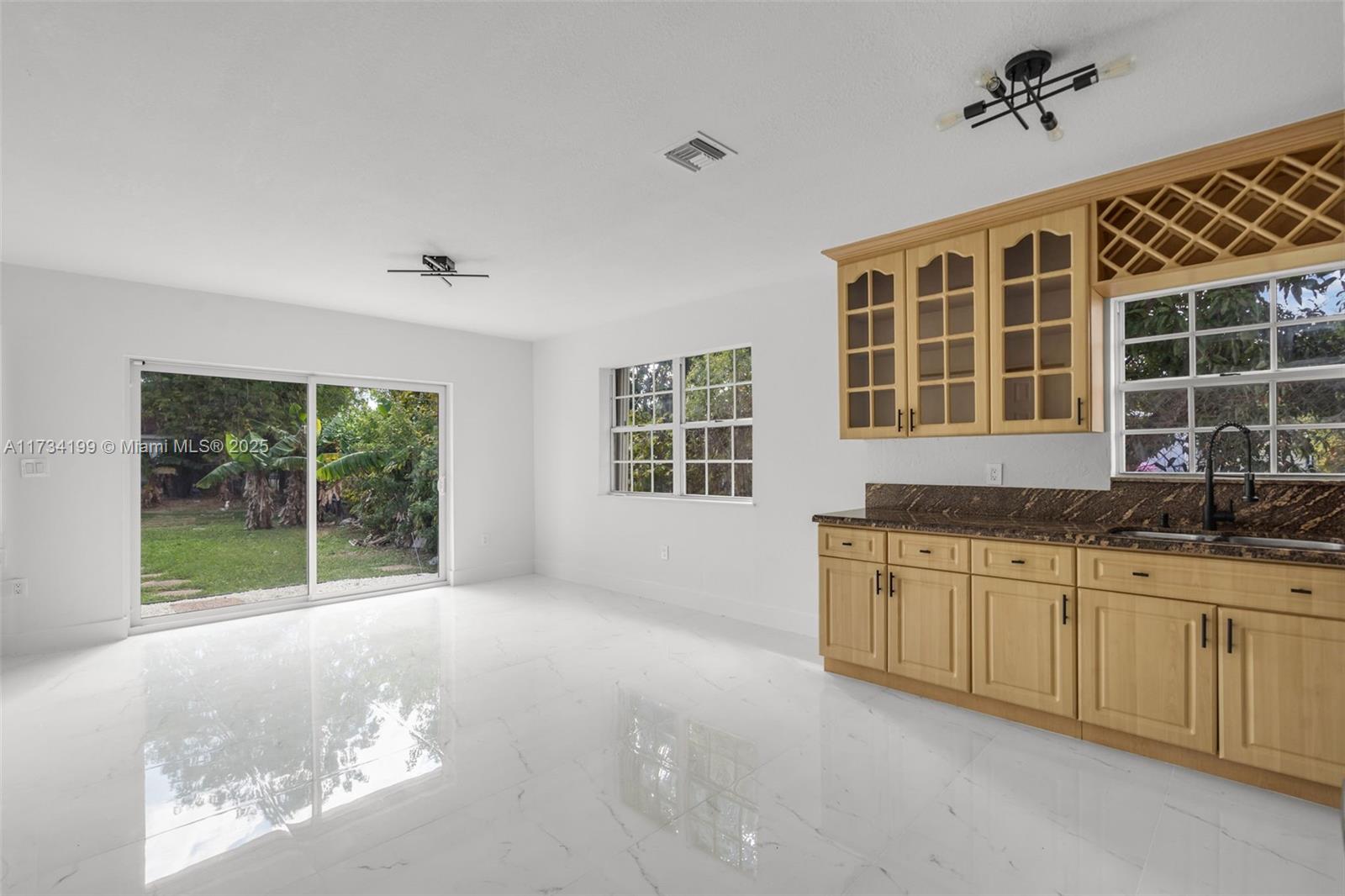 6372 SW 32nd St, Miami, Florida image 10