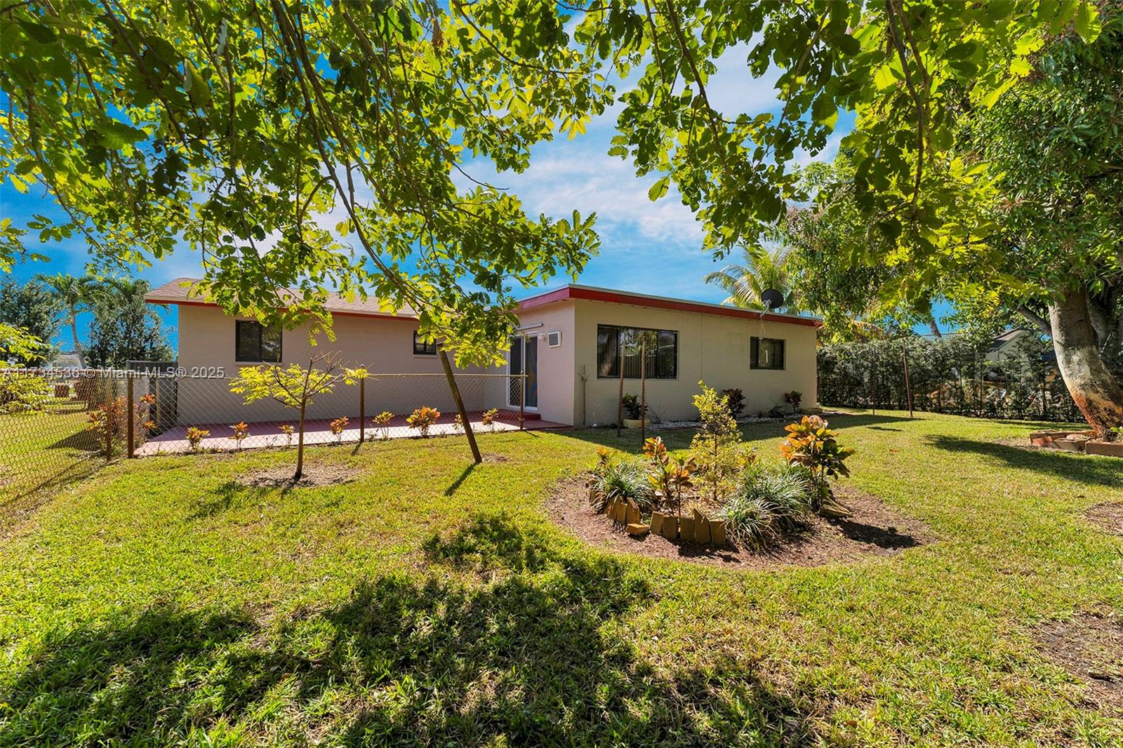 4351 NW 14th St, Lauderhill, Florida image 34