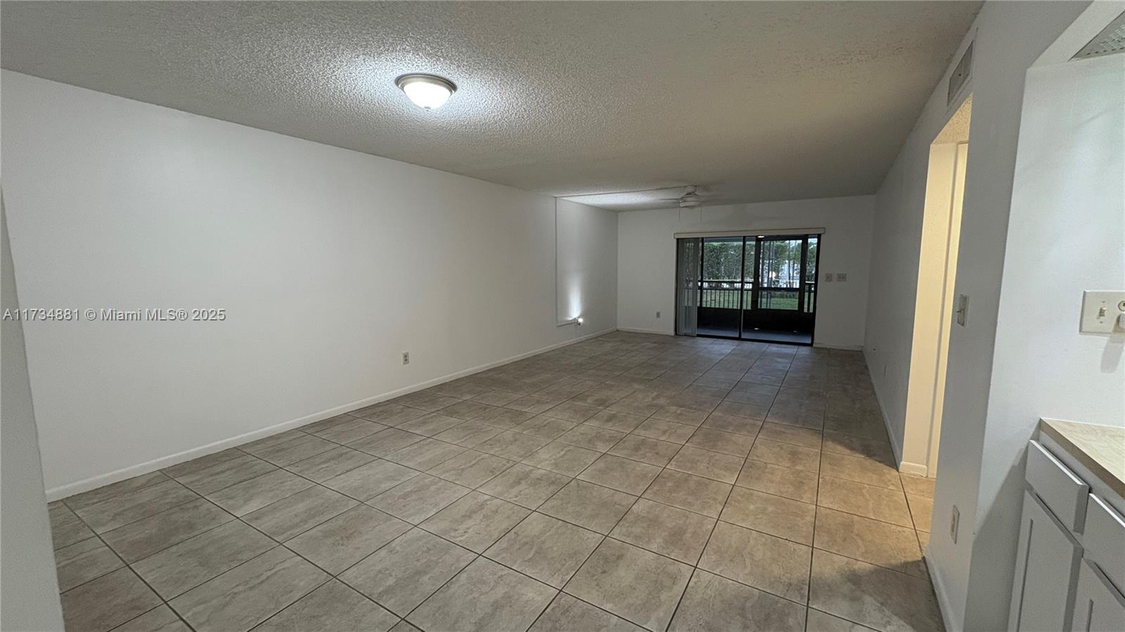 16051 Blatt Blvd #104, Weston, Florida image 8