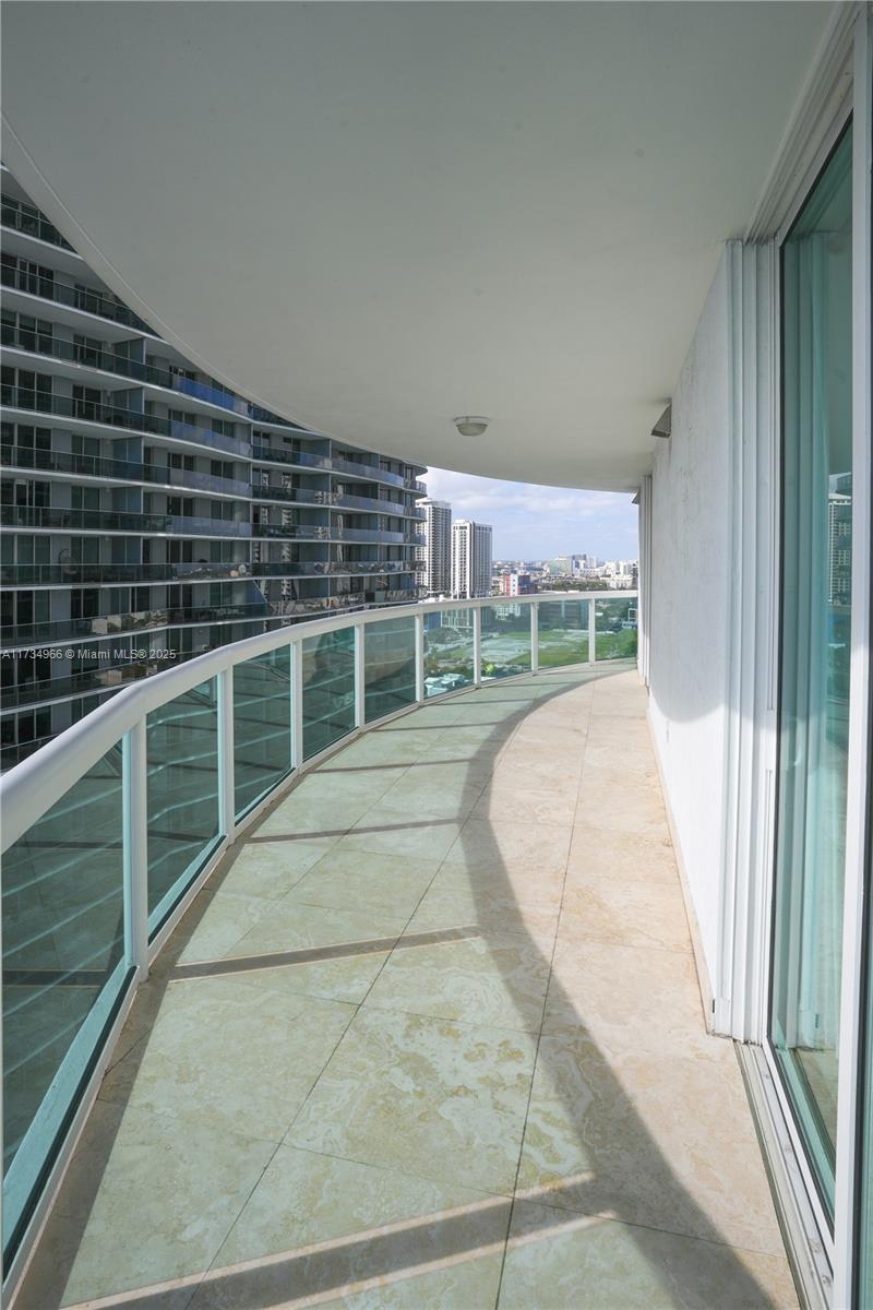 1800 N Bayshore Dr #2501, Miami FL 33132