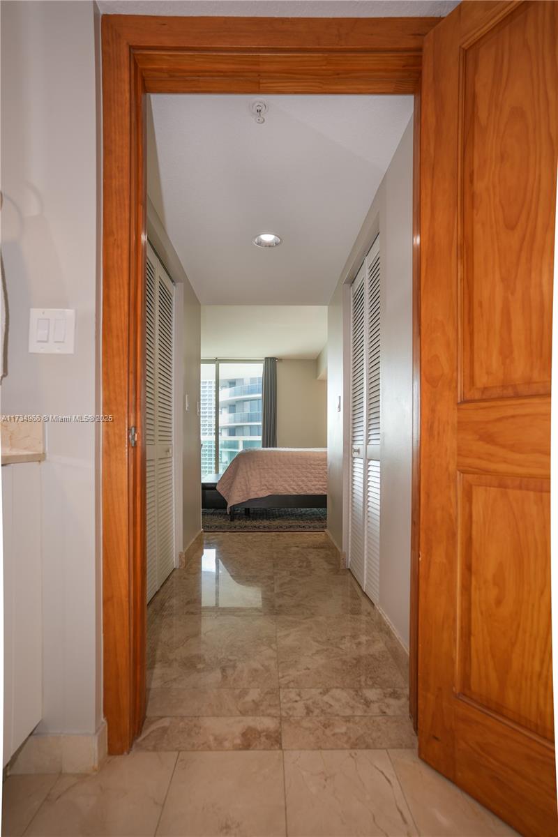1800 N Bayshore Dr #2501, Miami FL 33132