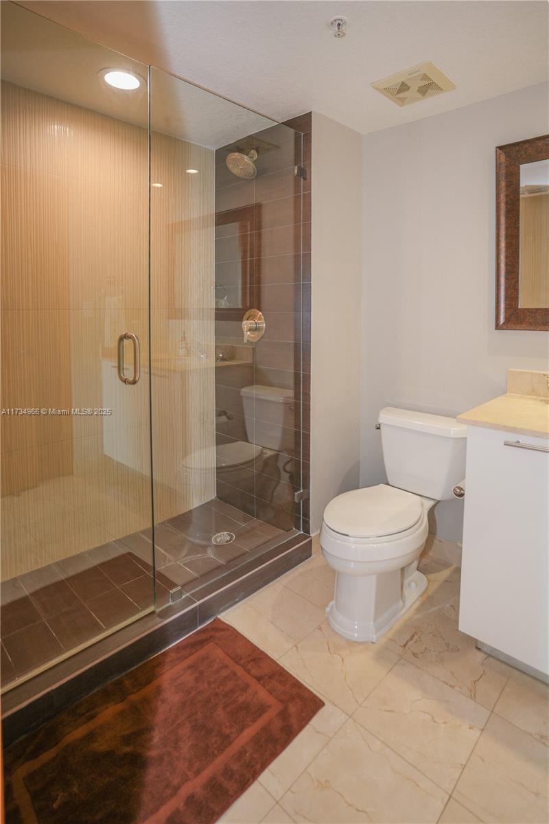 1800 N Bayshore Dr #2501, Miami FL 33132
