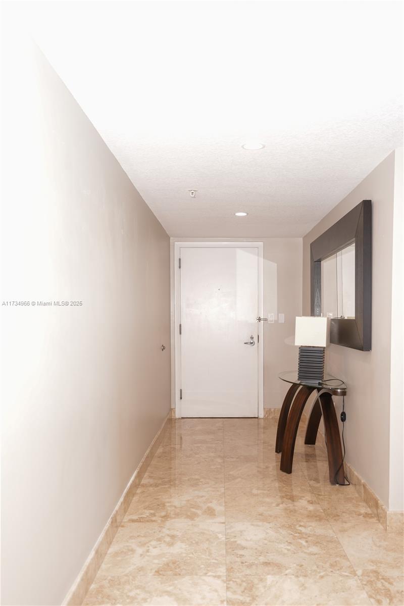1800 N Bayshore Dr #2501, Miami FL 33132