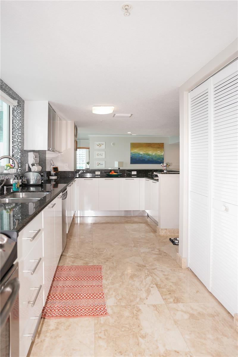 1800 N Bayshore Dr #2501, Miami FL 33132