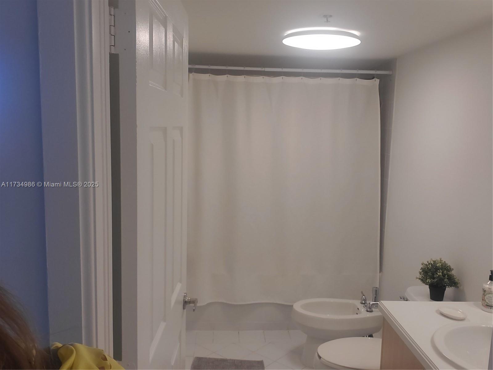 2951 S Bayshore Dr #817, Miami FL 33133