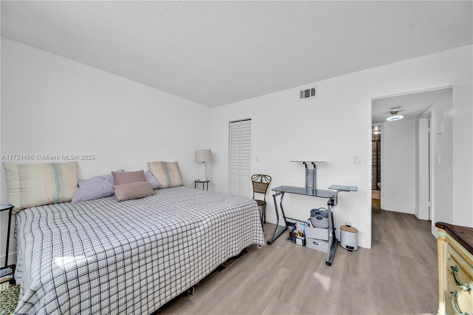 401 NE 14th Ave #204, Hallandale Beach, Florida image 21