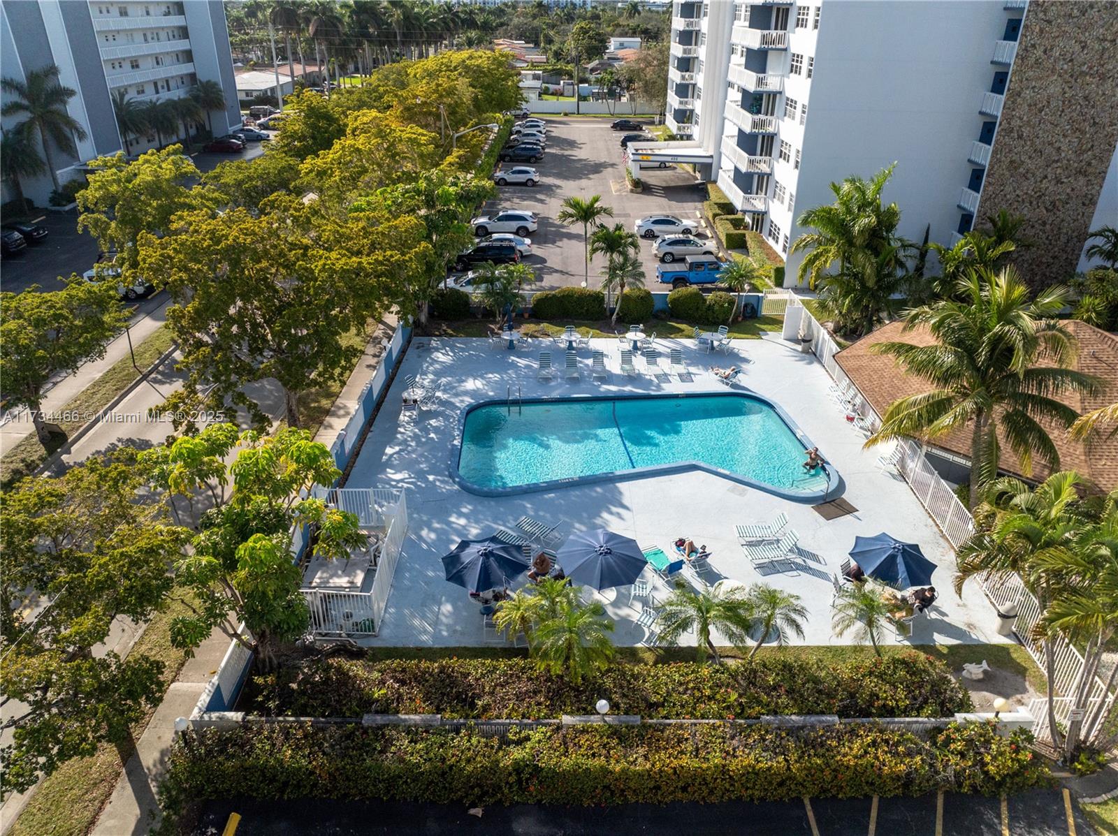 401 NE 14th Ave #204, Hallandale Beach, Florida image 9