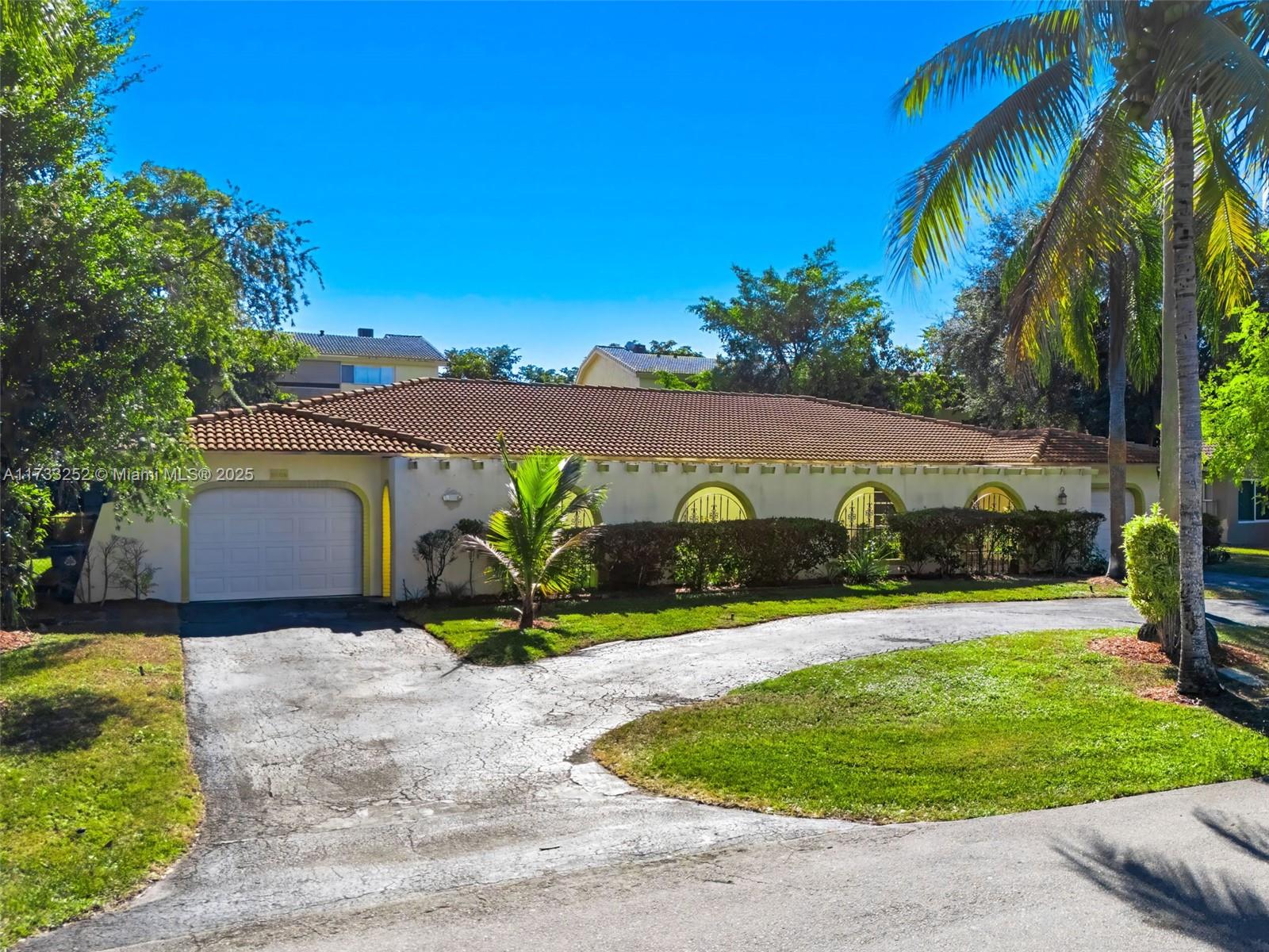 8406 NW 35th St, Coral Springs, Florida image 2