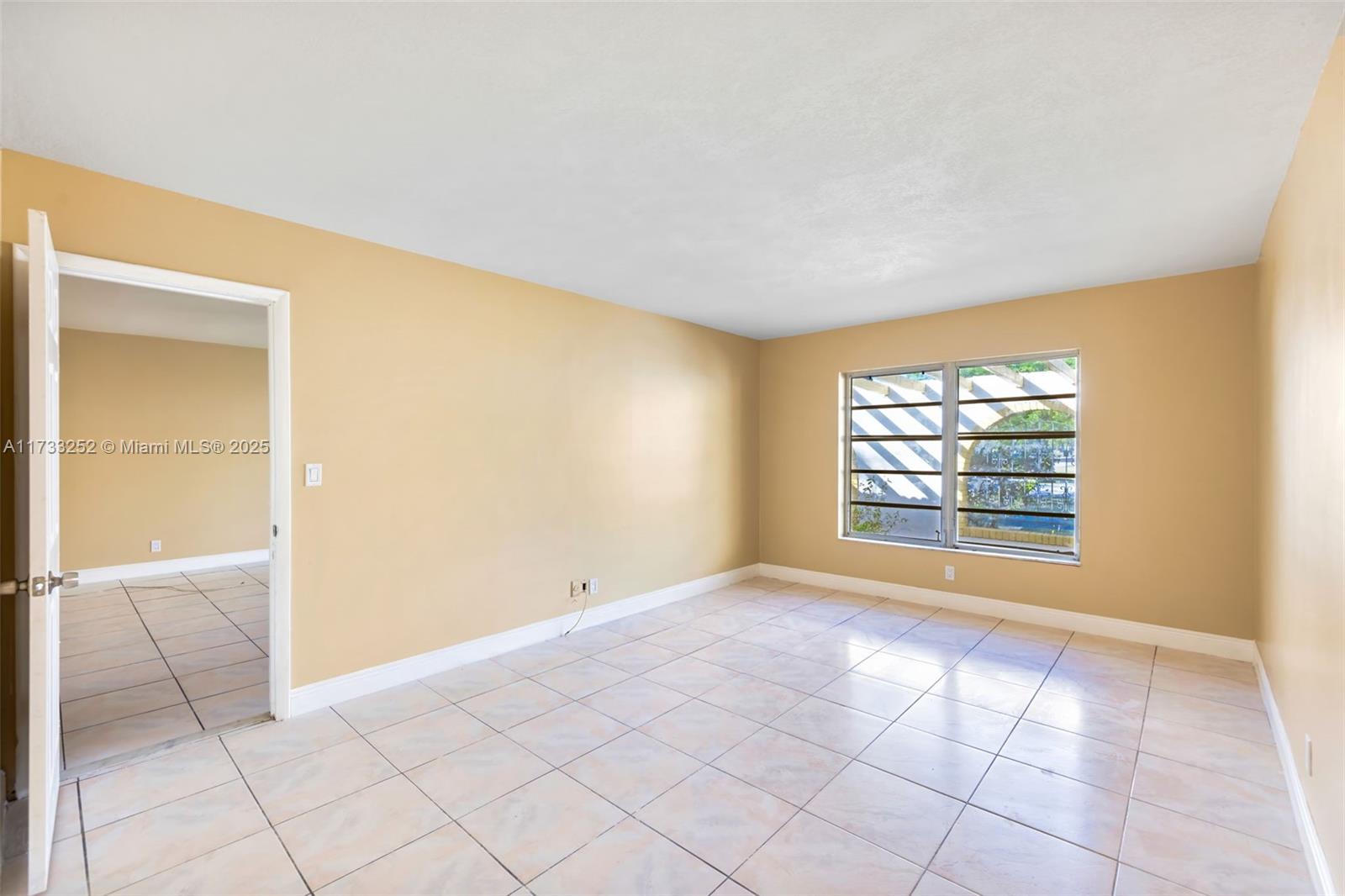 8406 NW 35th St, Coral Springs, Florida image 28