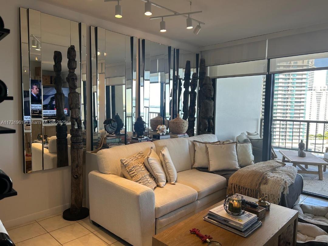 1581 Brickell Ave #1908, Miami FL 33129
