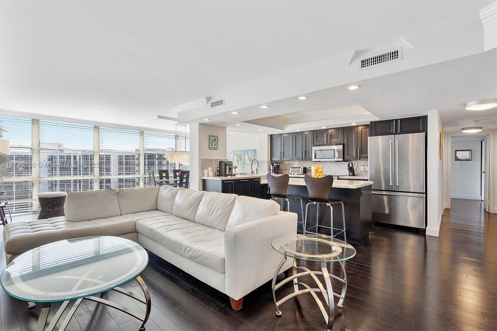 800  Parkview Dr #1014 For Sale A11735220, FL