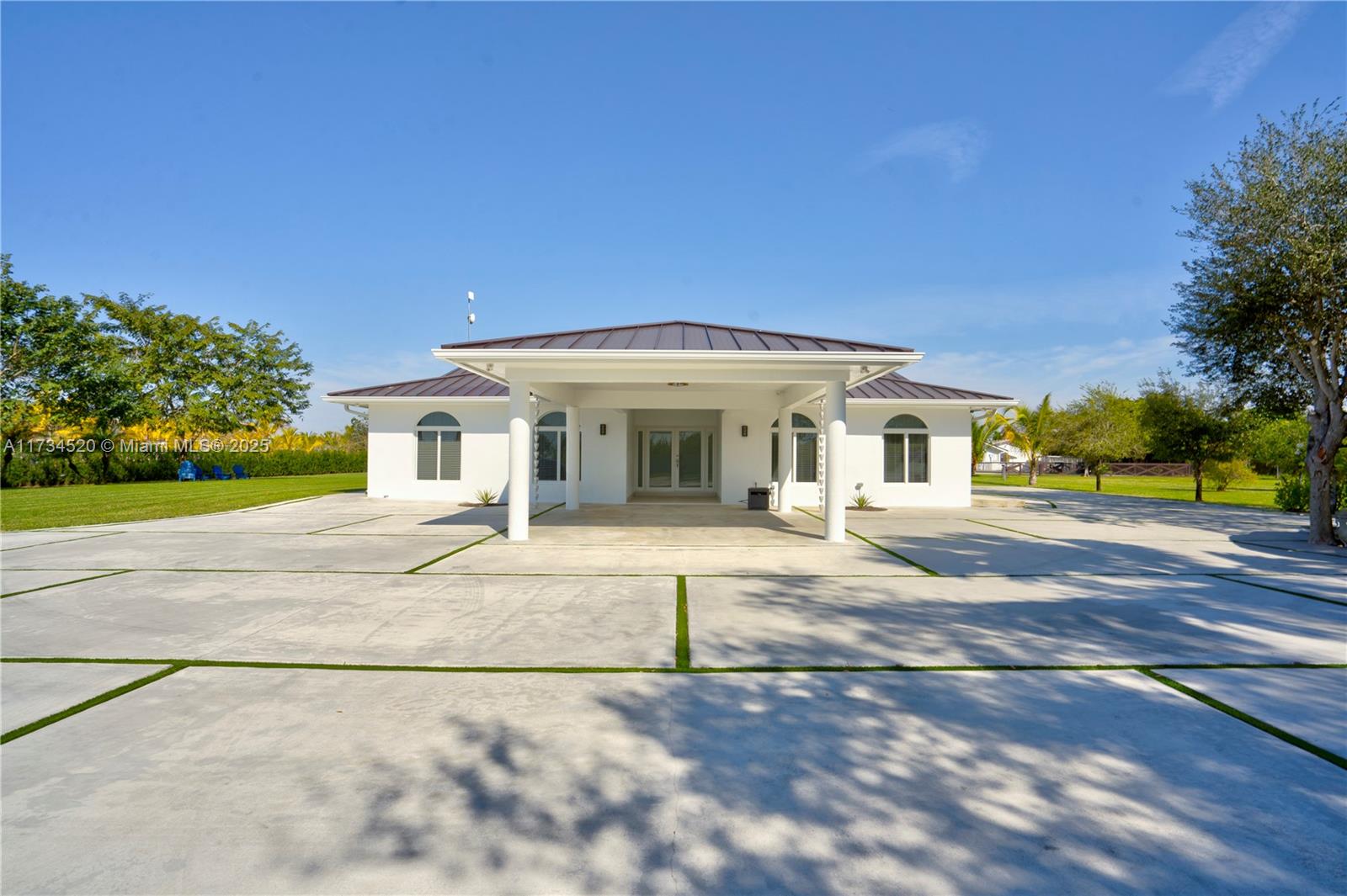 20407 SW 226th St  For Sale A11734520, FL