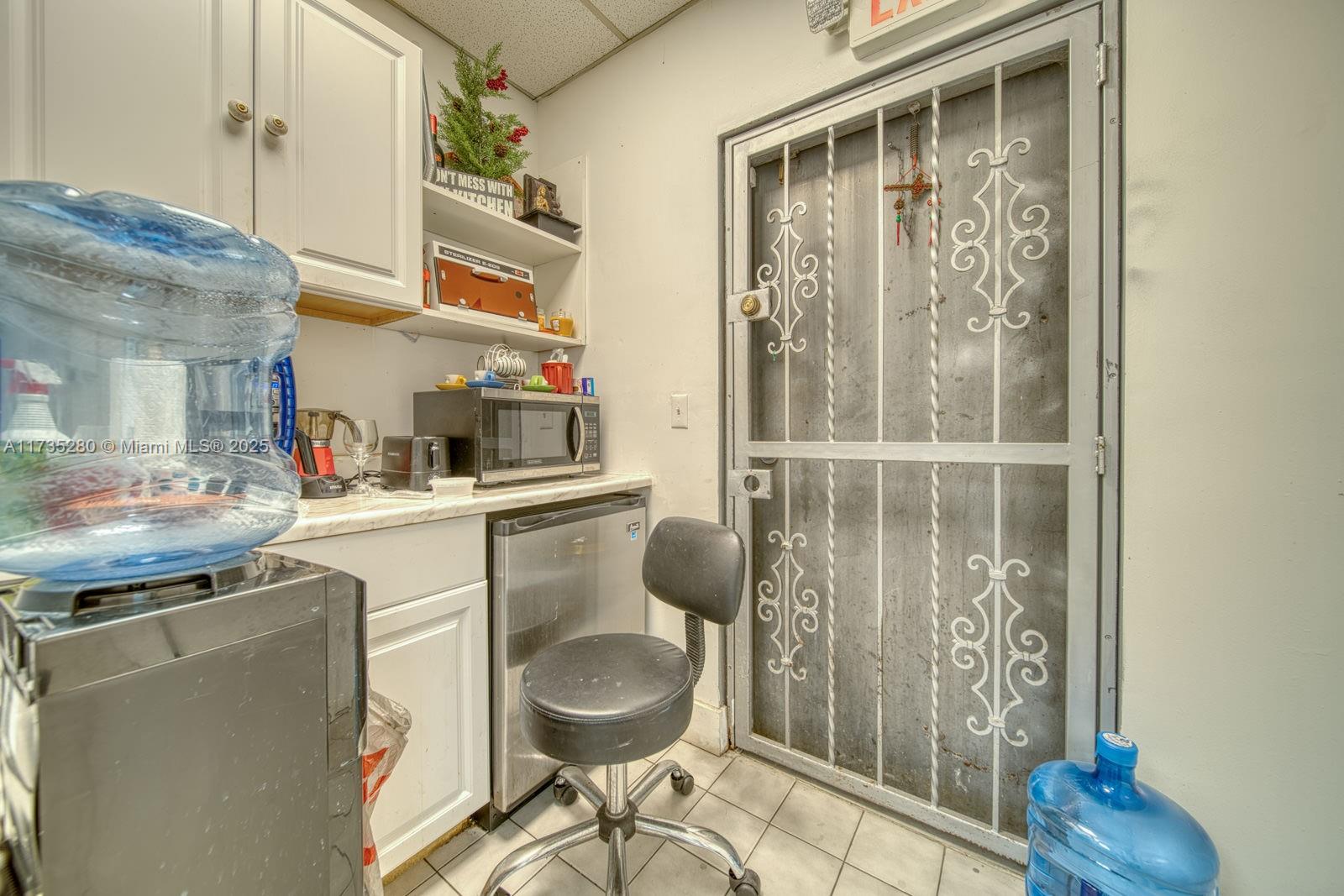 Full-Service Beauty Salon For Sale In Sweetwater