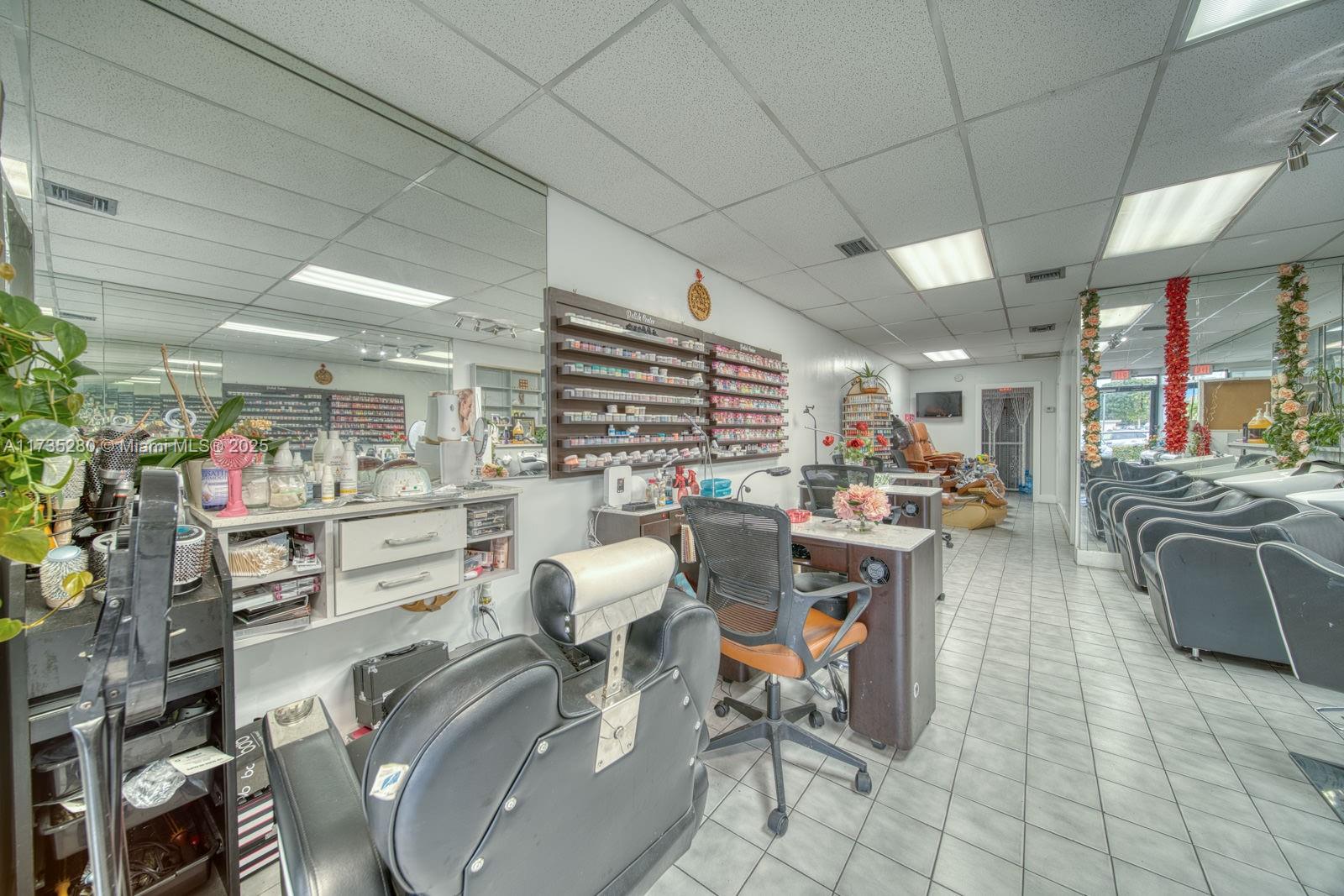 Full-Service Beauty Salon For Sale In Sweetwater