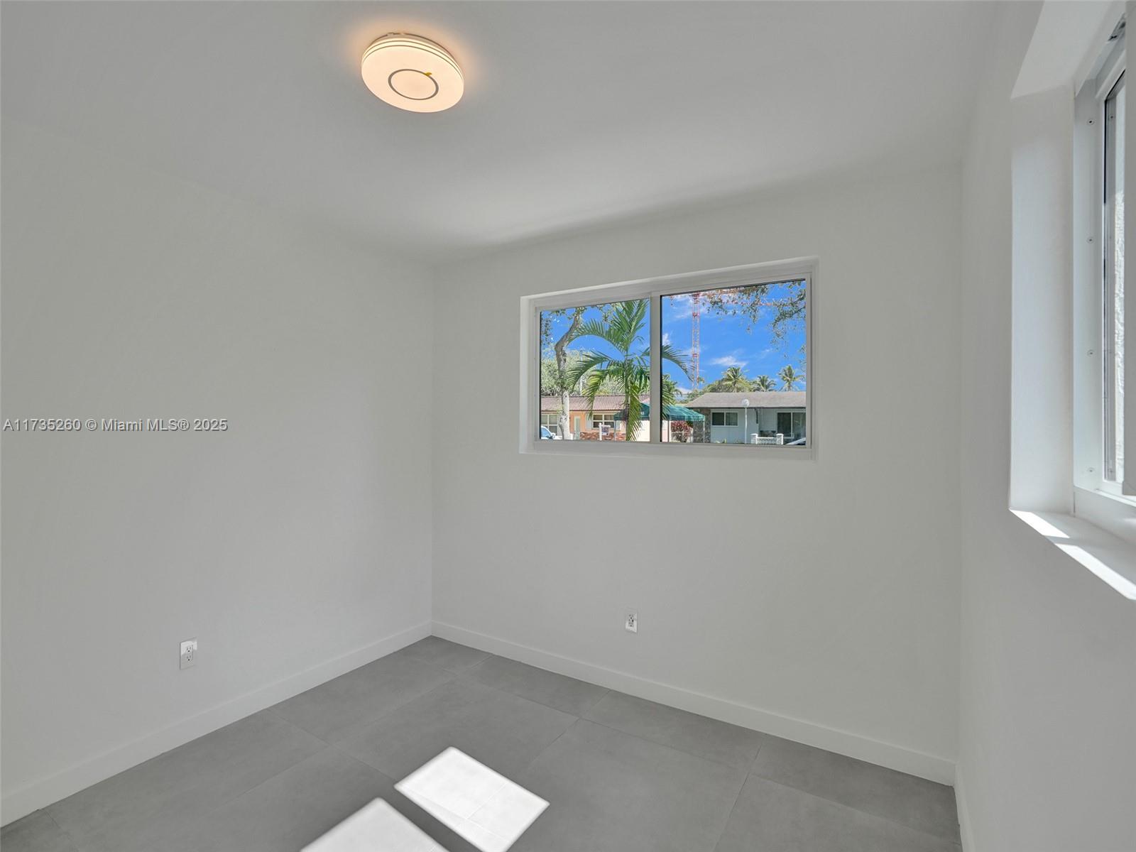 2380 NE 184th Ter, North Miami Beach, Florida image 44