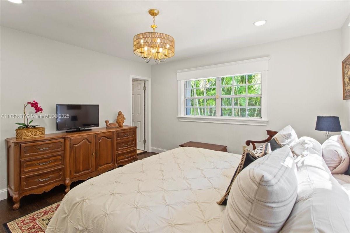 Listing Photo 22