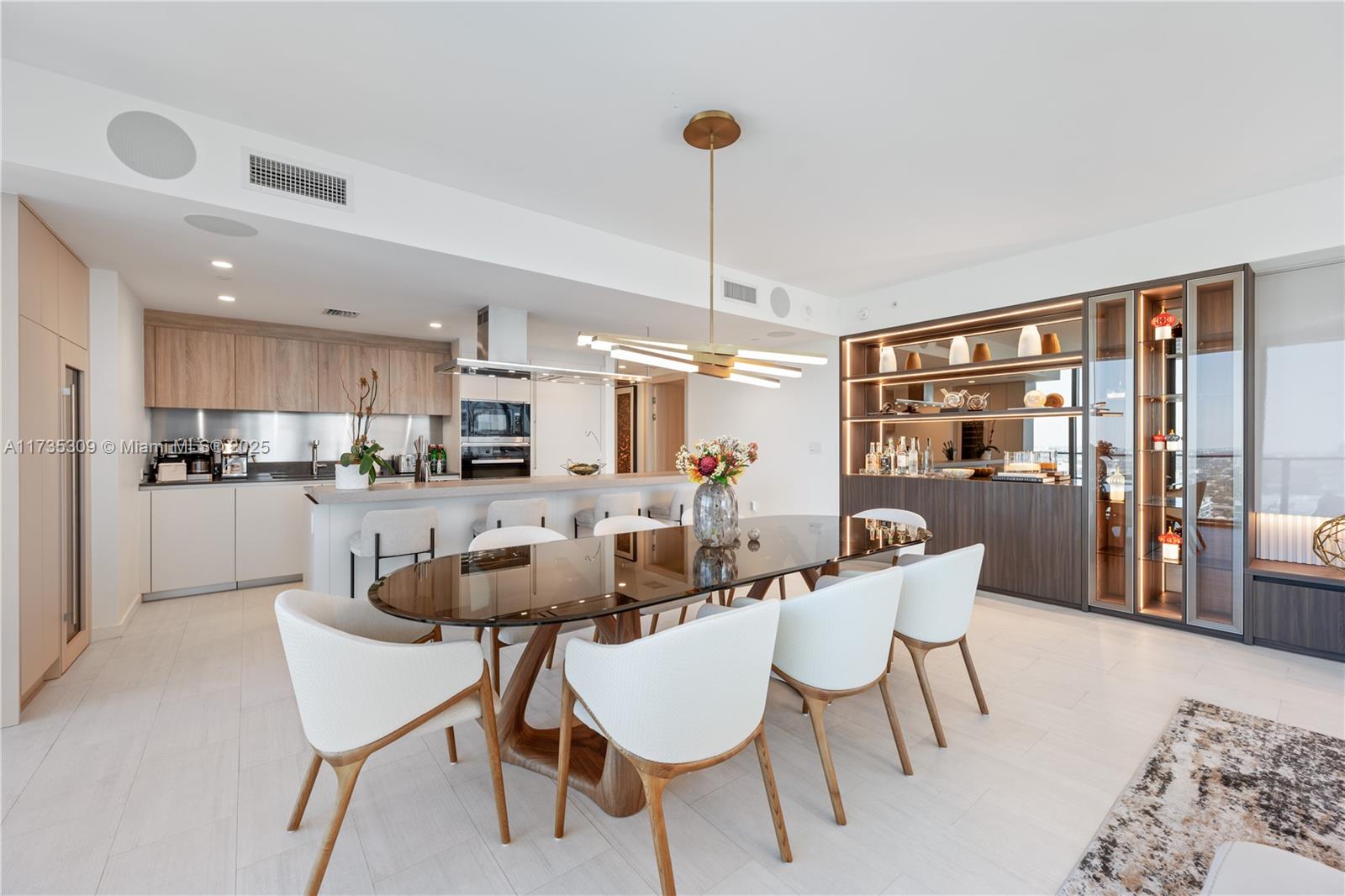 1000 Brickell Plz #3702, Miami FL 33131