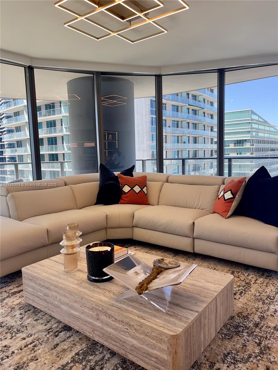 1000 Brickell Plz #3702, Miami FL 33131