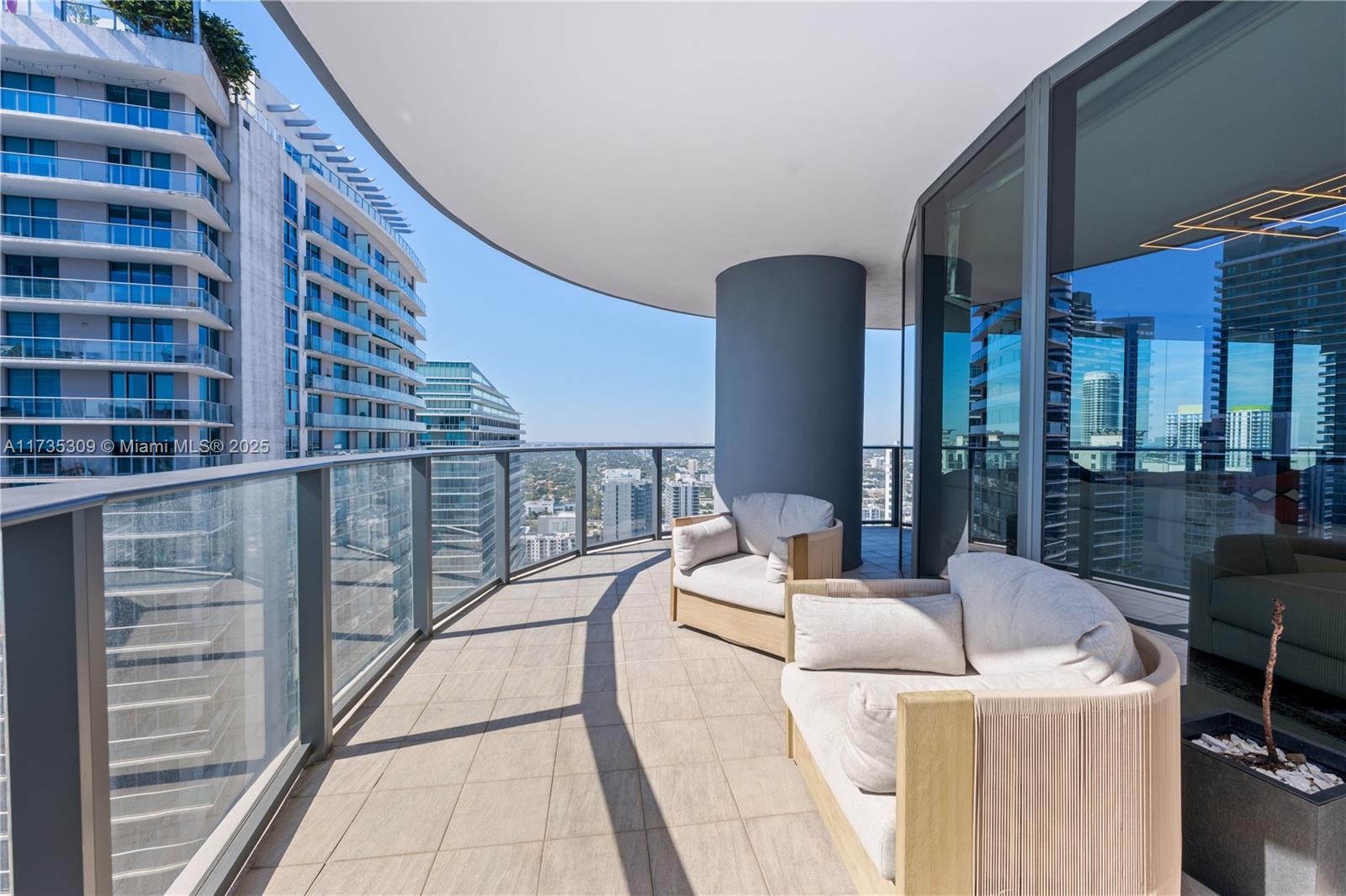 1000 Brickell Plz #3702, Miami FL 33131