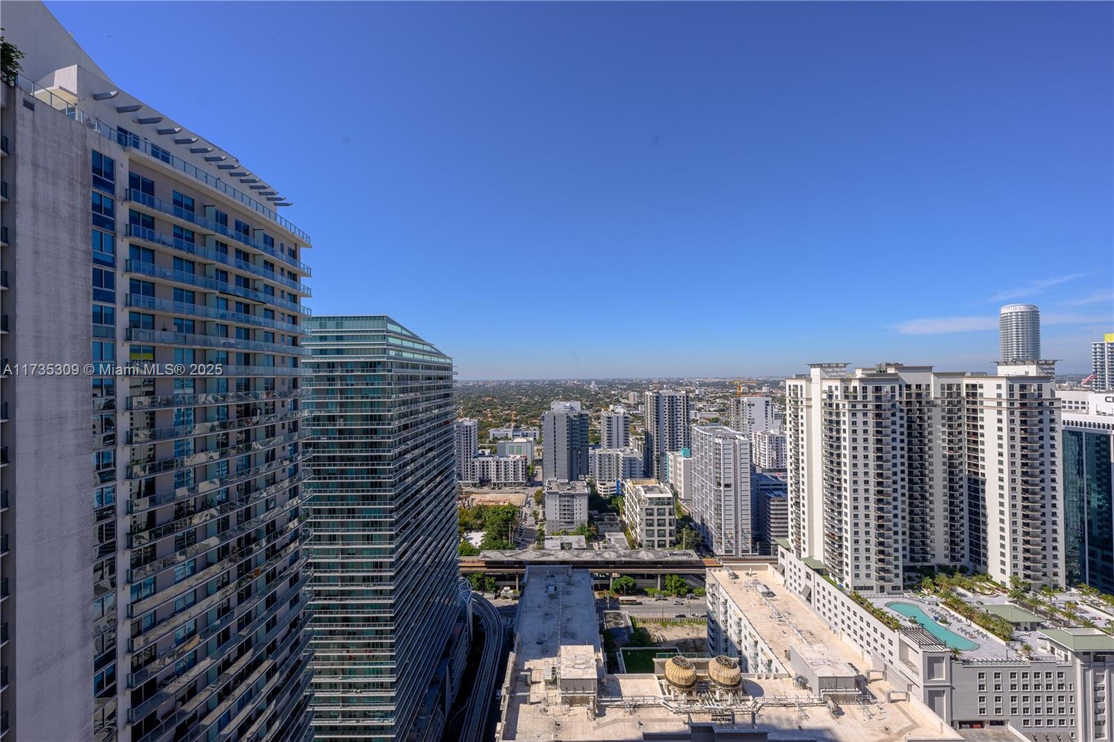 1000 Brickell Plz #3702, Miami FL 33131